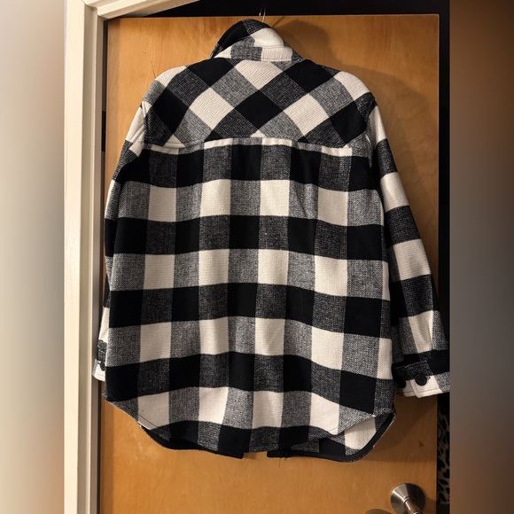 RDI Plaid shacket size M - Picture 3 of 4